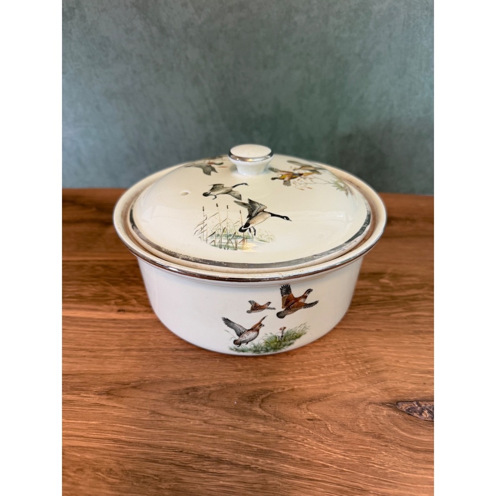 Vintage Hall Superior Quality Kitchenware Game Bird Casserole Dish with Lid USA